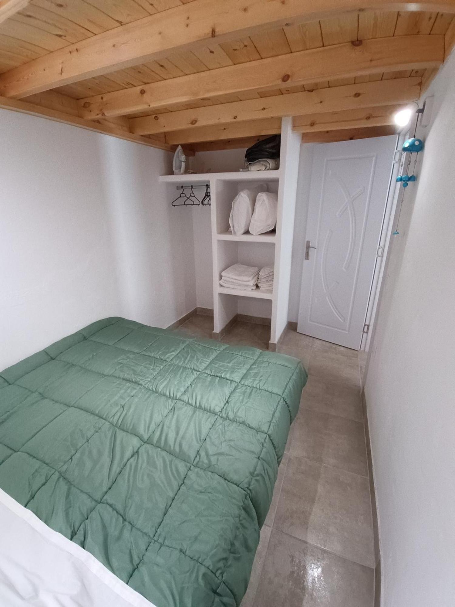 Tinos Youth Apartment Ngoại thất bức ảnh